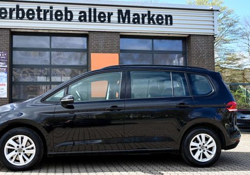 Volkswagen Touran, 2023