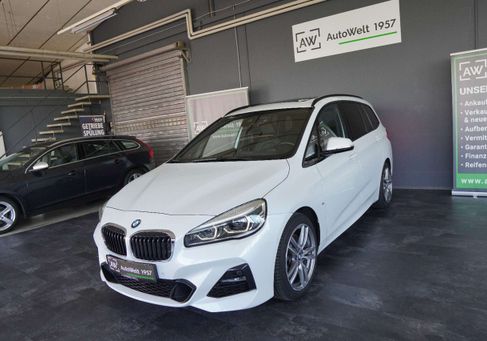 BMW 220, 2022