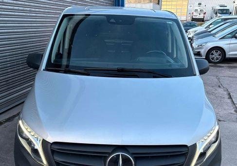 Mercedes-Benz Vito, 2022