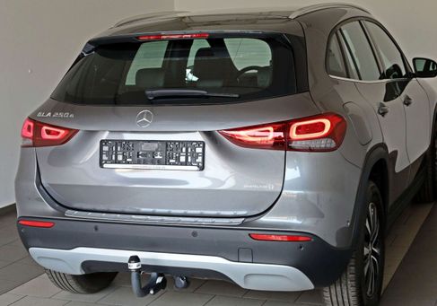 Mercedes-Benz GLA 250, 2023