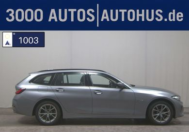 BMW 330, 2023