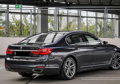 BMW 750, 2017