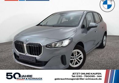 BMW 216, 2023