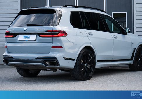 BMW X7, 2025