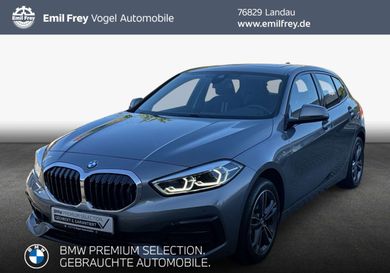 BMW 118, 2022