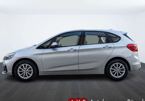 BMW 218, 2018