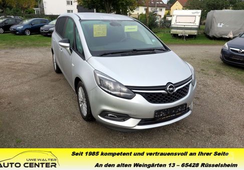 Opel Zafira, 2018