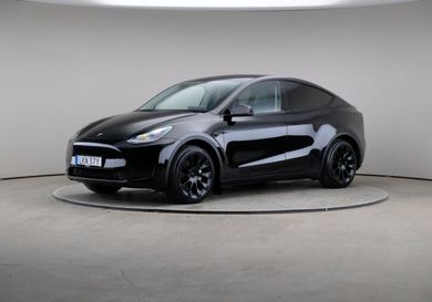 Tesla Model Y, 2023