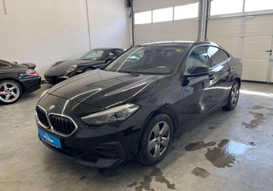 BMW 216, 2021
