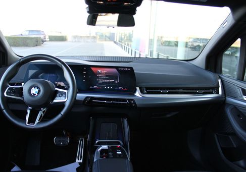 BMW 220 Active Tourer, 2025