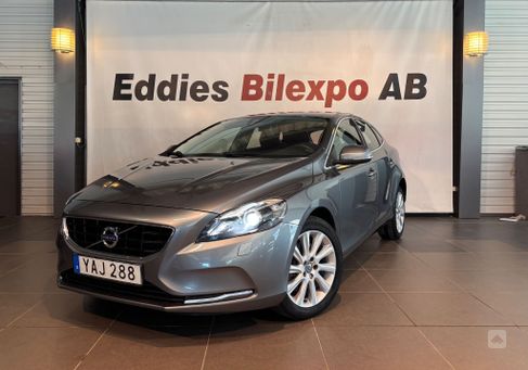 Volvo V40, 2016
