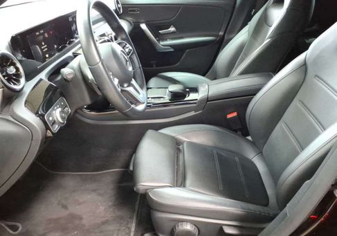 Mercedes-Benz CLA 250, 2022