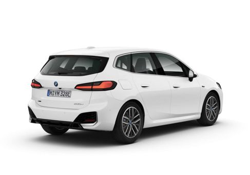 BMW 225, 2022