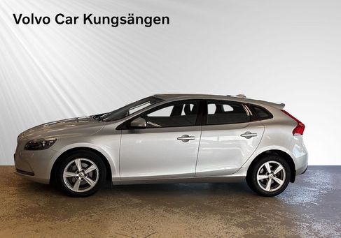 Volvo V40, 2018