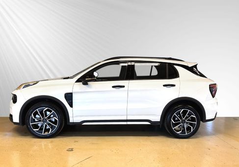 Lynk &amp; Co 01, 2025