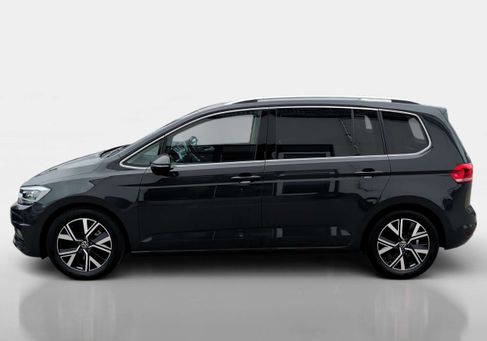 Volkswagen Touran, 2023 3