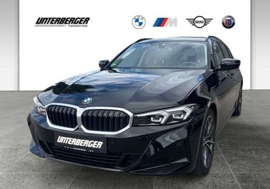 BMW 330, 2022