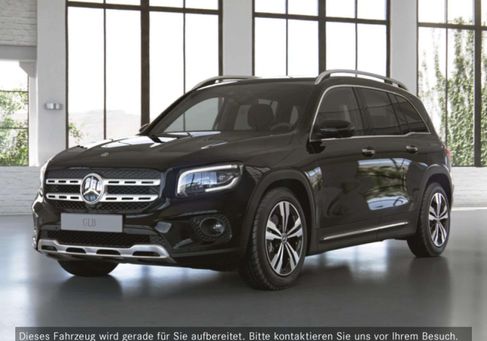 Mercedes-Benz GLB 200, 2022