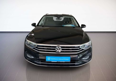 Volkswagen Passat Variant, 2024 3