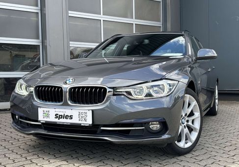 BMW 330, 2018