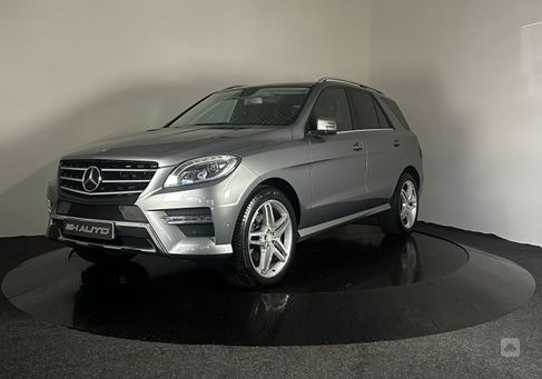 Mercedes-Benz ML 350, 2013