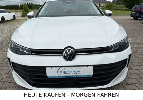 Volkswagen Passat, 2025
