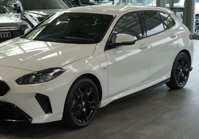 BMW 118, 2025