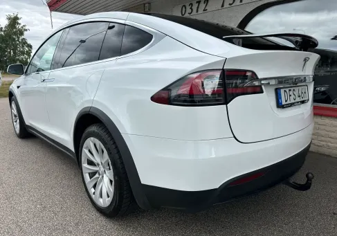 Tesla Model X, 2019 3