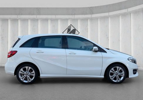 Mercedes-Benz B 180, 2018 2
