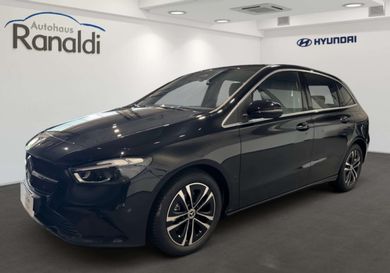 Mercedes-Benz B 200, 2023