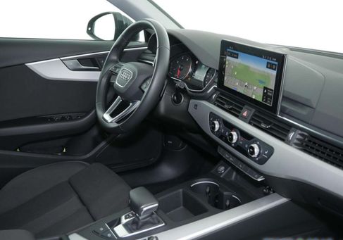Audi A4, 2024 3