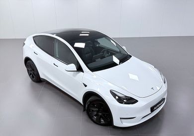 Tesla Model Y, 2023