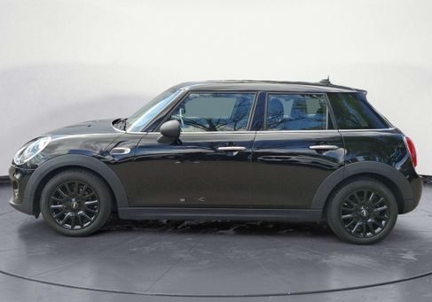 MINI ONE, 2019