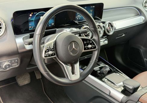 Mercedes-Benz GLB 200, 2022