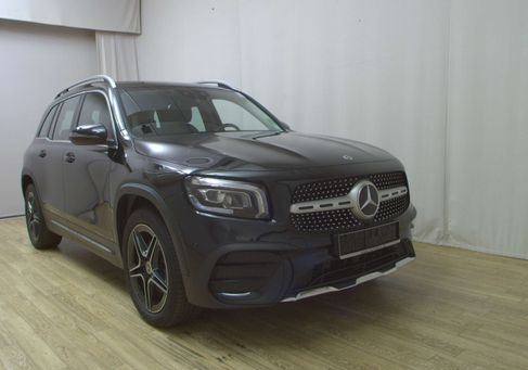 Mercedes-Benz GLB 200, 2022