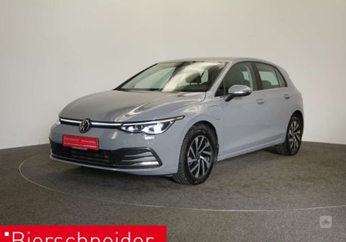 Volkswagen Golf, 2021