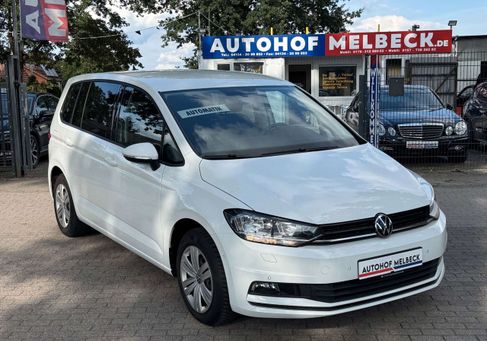 Volkswagen Touran, 2022 3