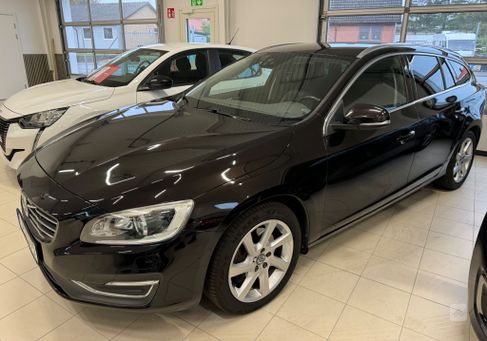 Volvo V60, 2015