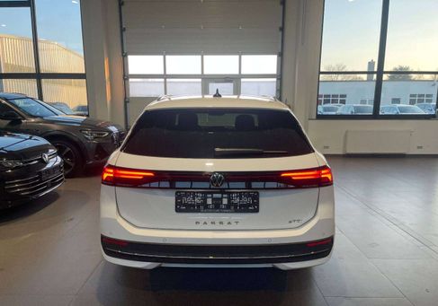Volkswagen Passat Variant, 2024 3