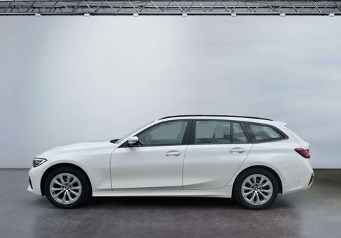 BMW 320, 2021