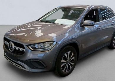 Mercedes-Benz GLA 200, 2021