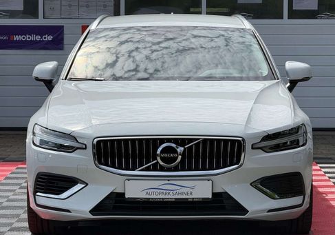 Volvo V60, 2022