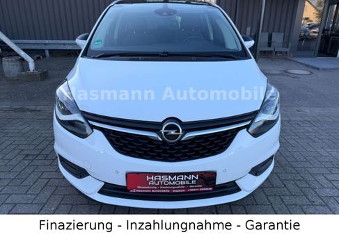 Opel Zafira, 2018