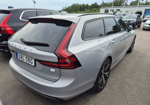 Volvo V90, 2023
