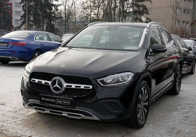 Mercedes-Benz GLA 200, 2022