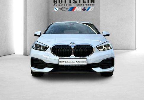 BMW 118, 2024 3