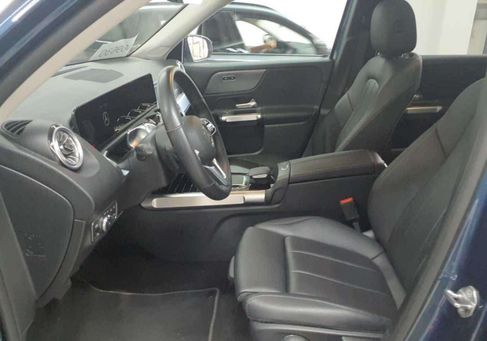 Mercedes-Benz GLB 200, 2023