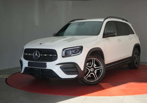 Mercedes-Benz GLB 200, 2021