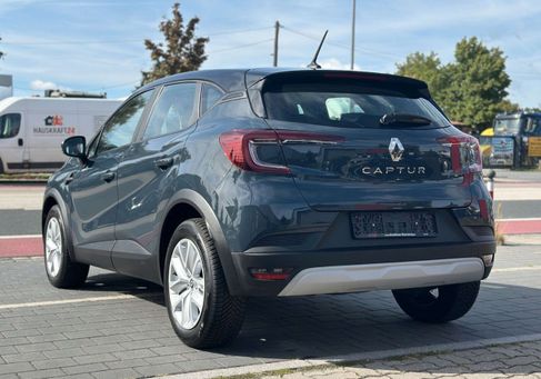 Renault Captur, 2022 3