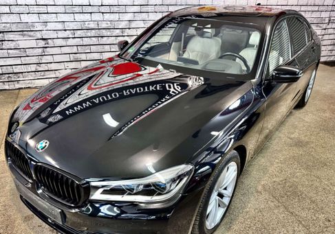 BMW 730, 2017